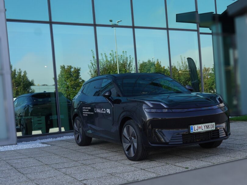PRVIČ VIDENO Lynk & Co 08: Ali potrebujemo hibrida z 200 kilometri električnega dosega?