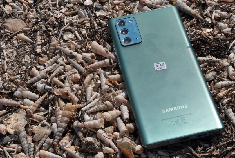 Galaxy Note20: Edini pametni telefon po premijski ceni s hrbtiščem iz “NEČESA” (#video)