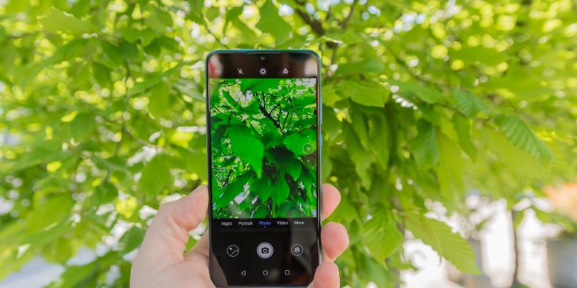 Spoznajte Huawei P30 lite: razumna cena in zavidljive sposobnosti