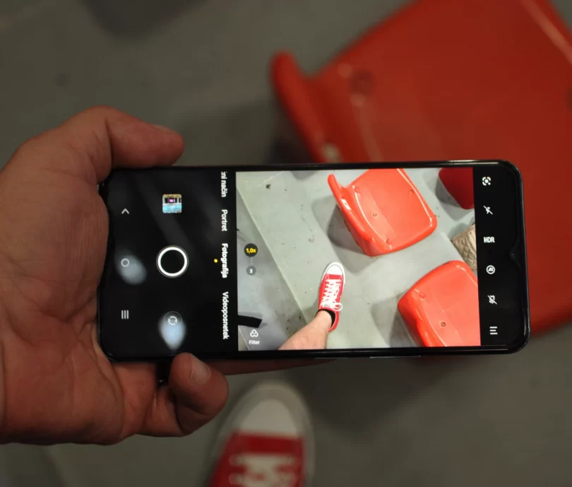 Vivo Y76: Utopljen v povprečju bo težko kogarkoli prepričal