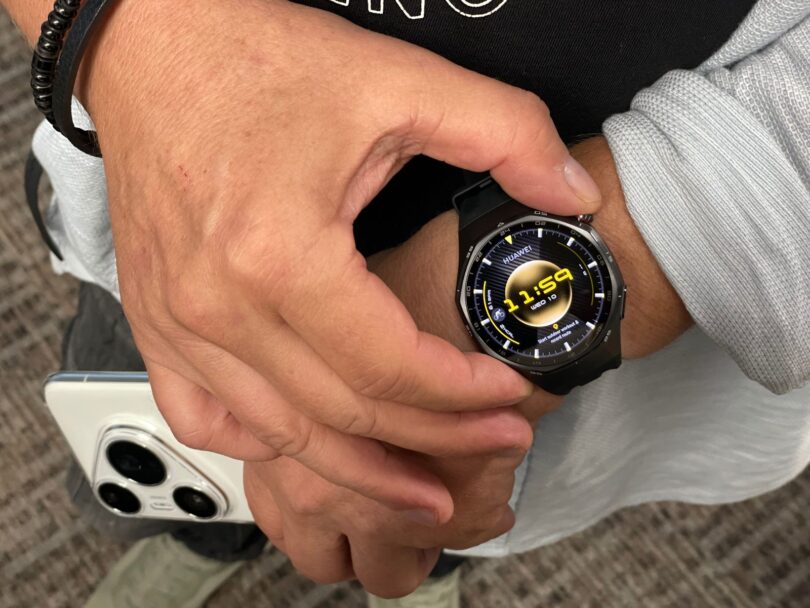 Baterija za tri tedne in natančnost, ki vas ne pusti na cedilu